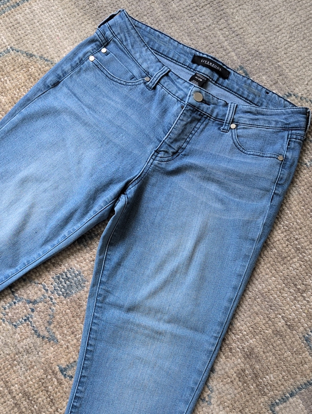 Liverpool Jeans Size 6/28 Bleach Out Light Wash Stretch Denim
